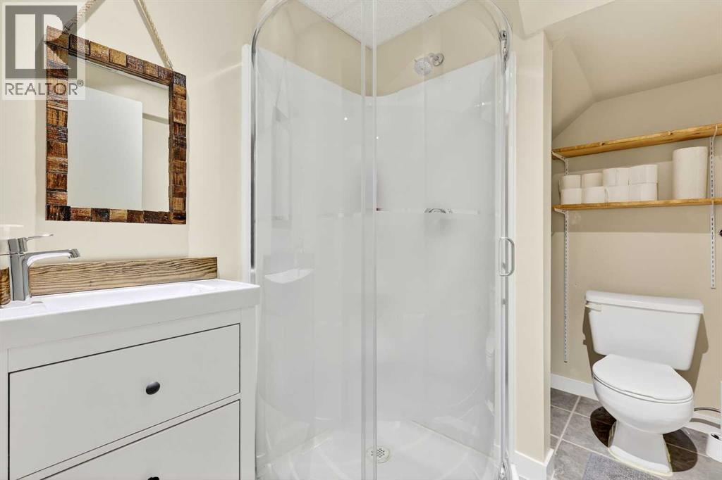 10796 Hidden Valley Drive NW, Calgary, Alberta  T3A 5H6 - Photo 46 - A2297888