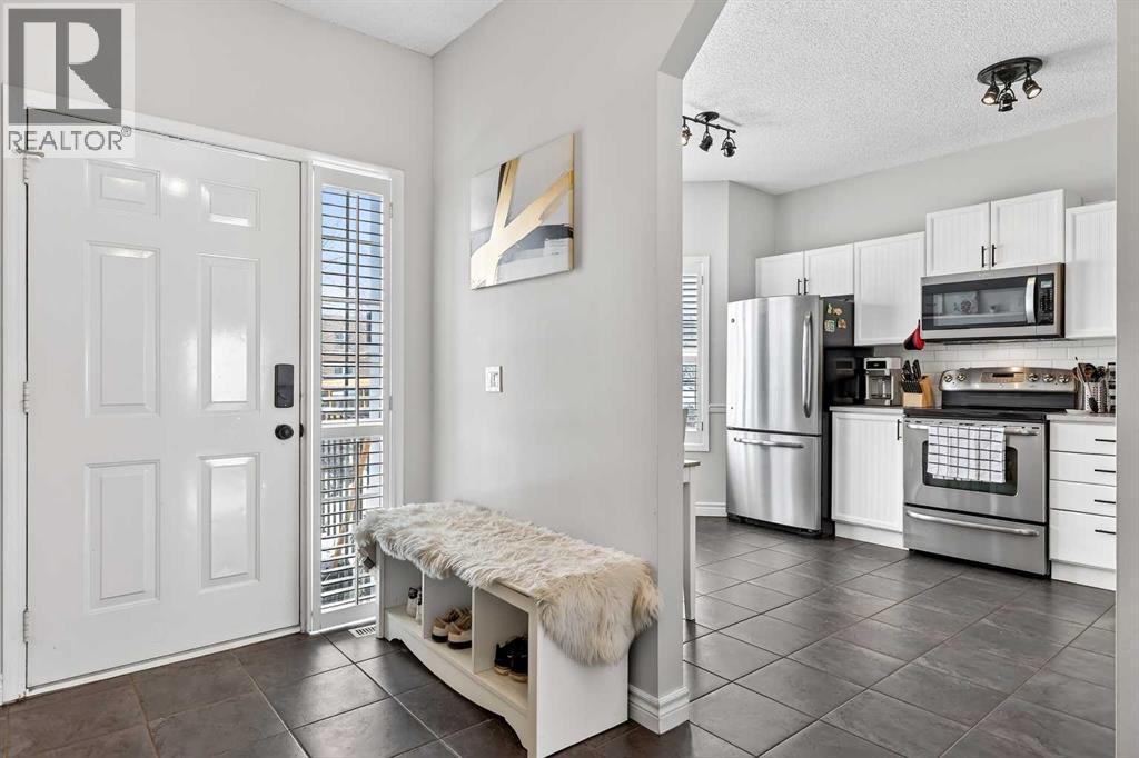 10796 Hidden Valley Drive NW, Calgary, Alberta  T3A 5H6 - Photo 5 - A2297888