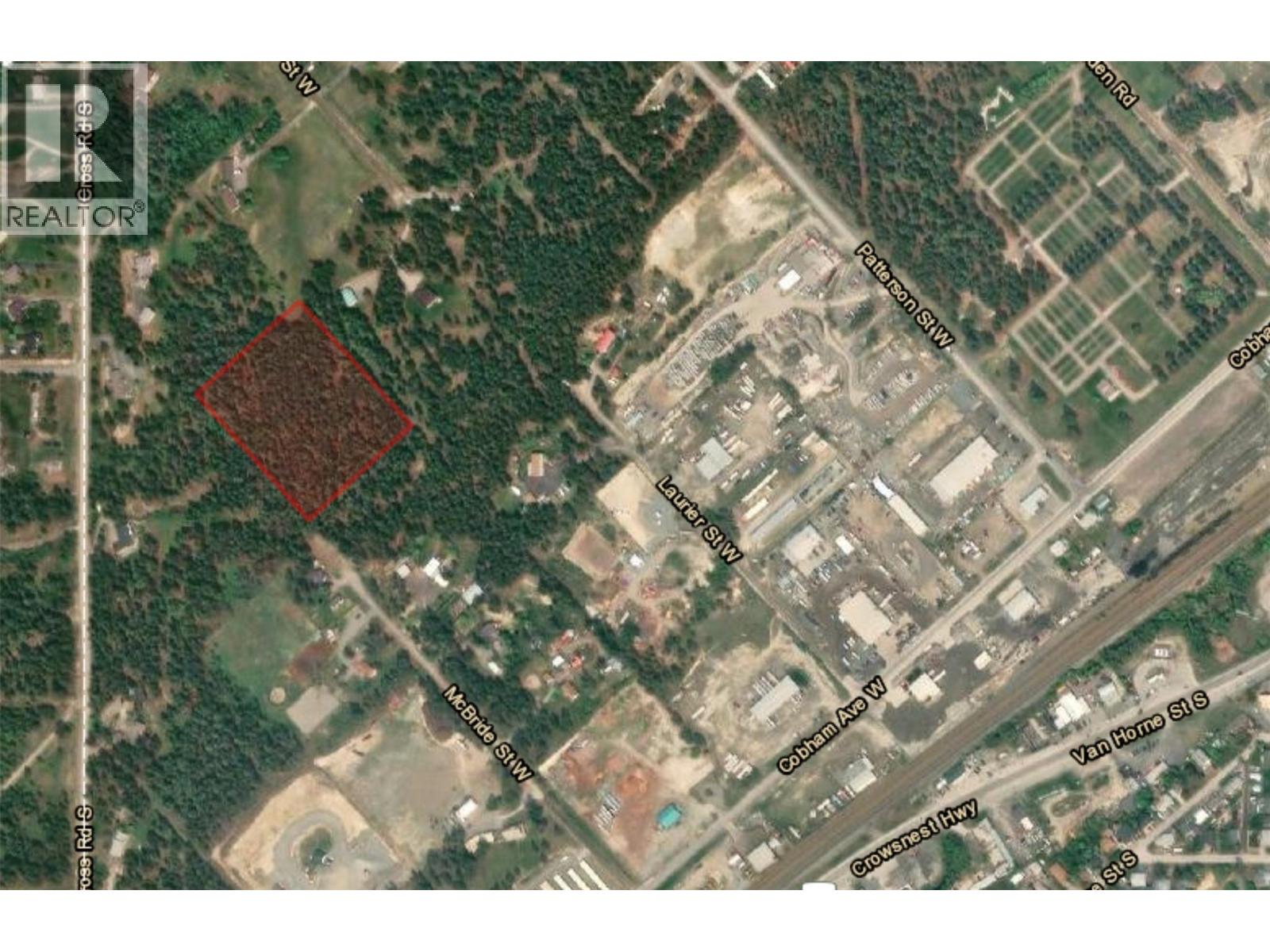 700 Mcbride Street W, Cranbrook, British Columbia  V1C 6T4 - Photo 3 - 10339446