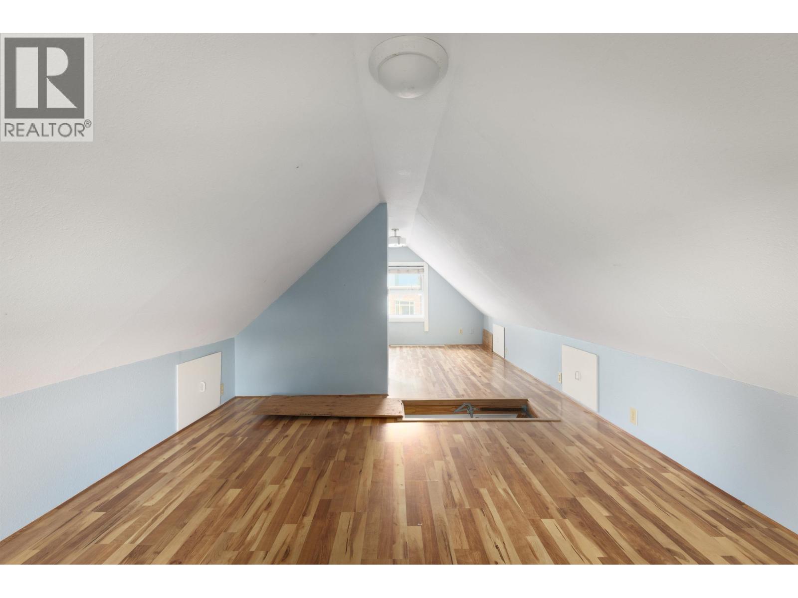 925 E 19th Avenue, Vancouver, British Columbia  V5V 1K8 - Photo 27 - R3105554