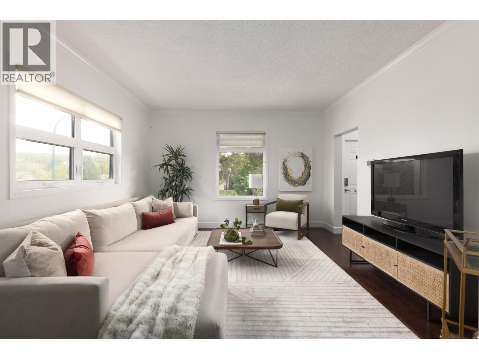 925 E 19th Avenue, Vancouver, British Columbia  V5V 1K8 - Photo 8 - R3105554