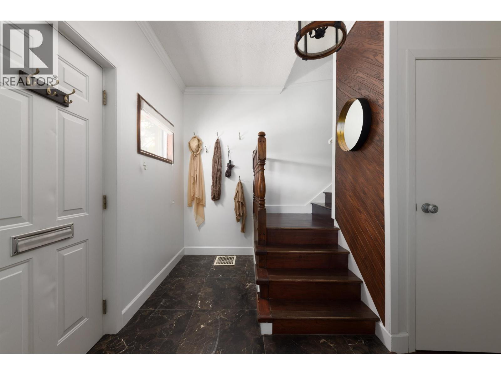 925 E 19th Avenue, Vancouver, British Columbia  V5V 1K8 - Photo 18 - R3105554