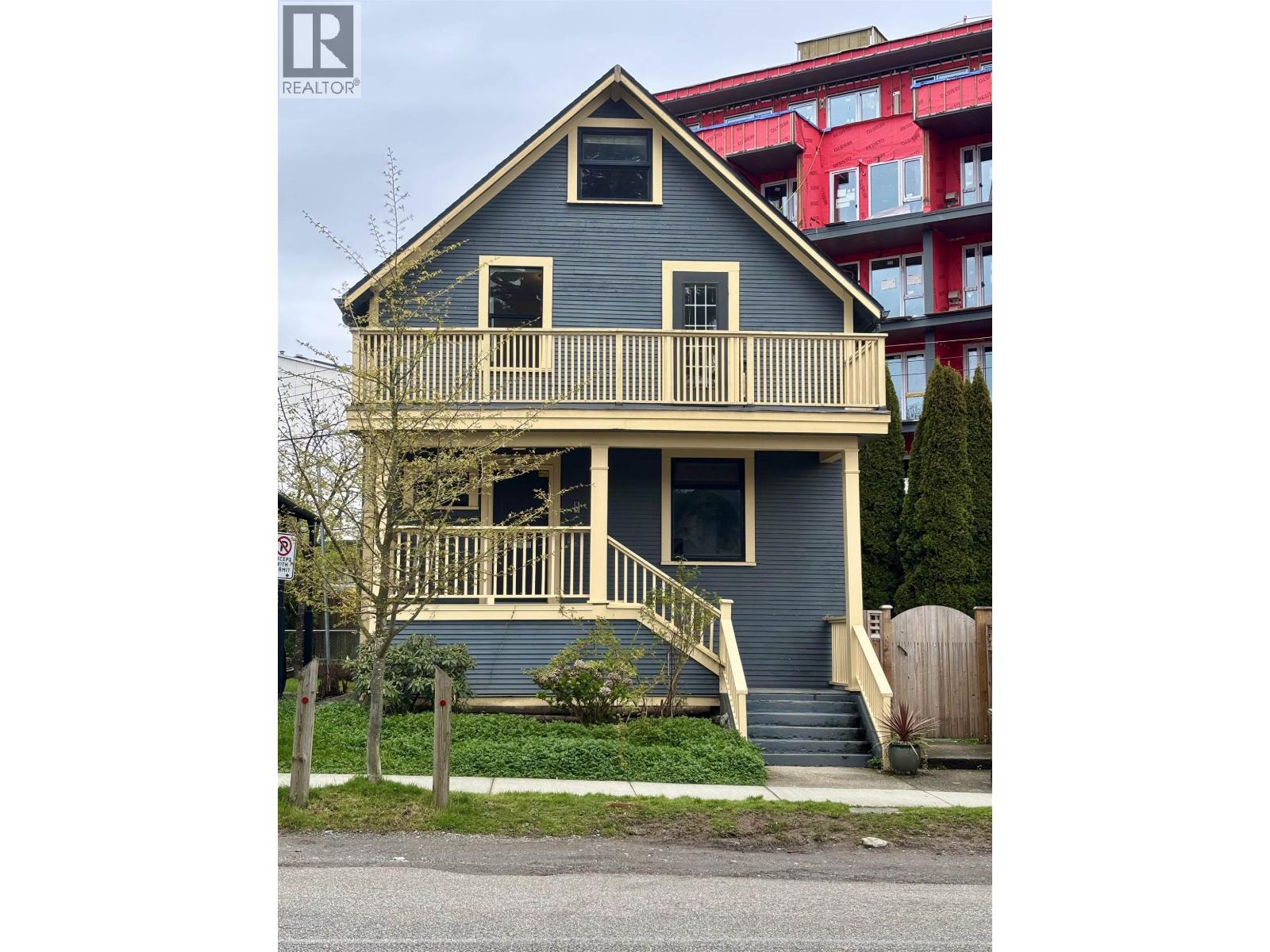 925 E 19TH AVENUE, Vancouver, British Columbia