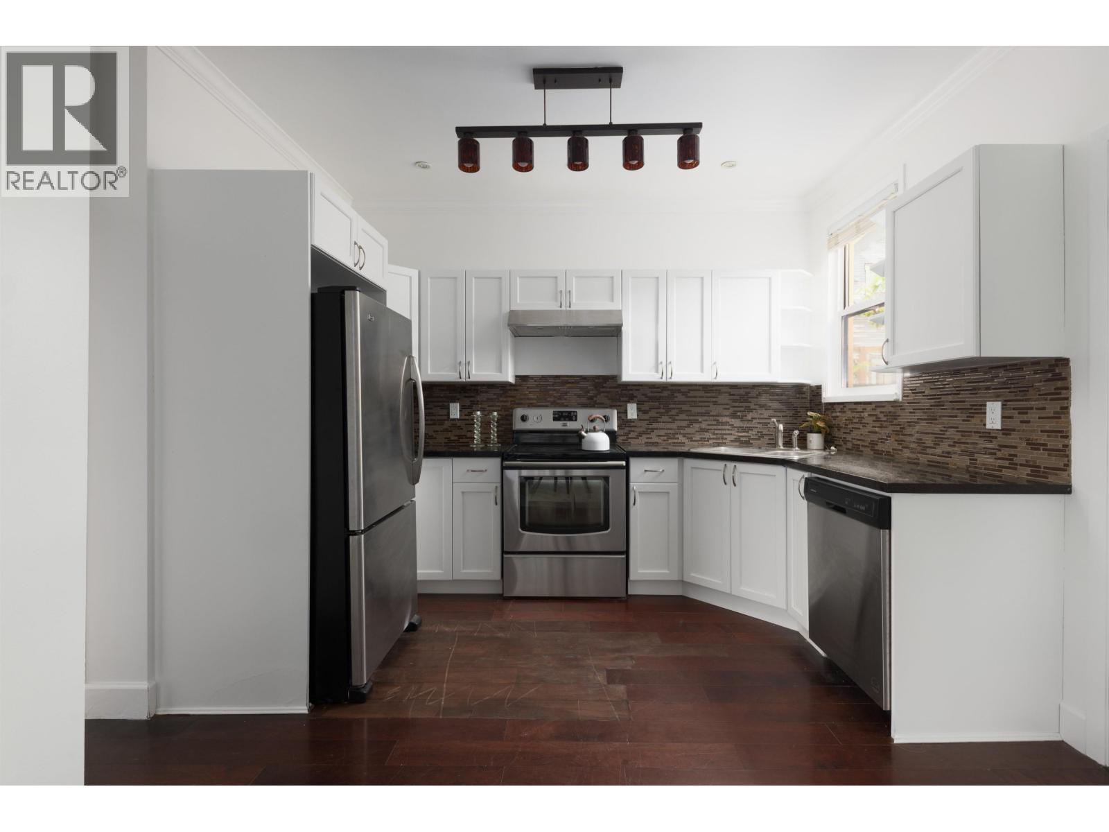 925 E 19th Avenue, Vancouver, British Columbia  V5V 1K8 - Photo 14 - R3105554