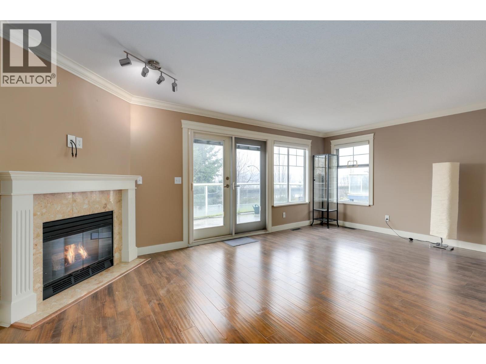 142 28 Richmond Street, New Westminster, British Columbia  V3L 5P4 - Photo 3 - R3097338