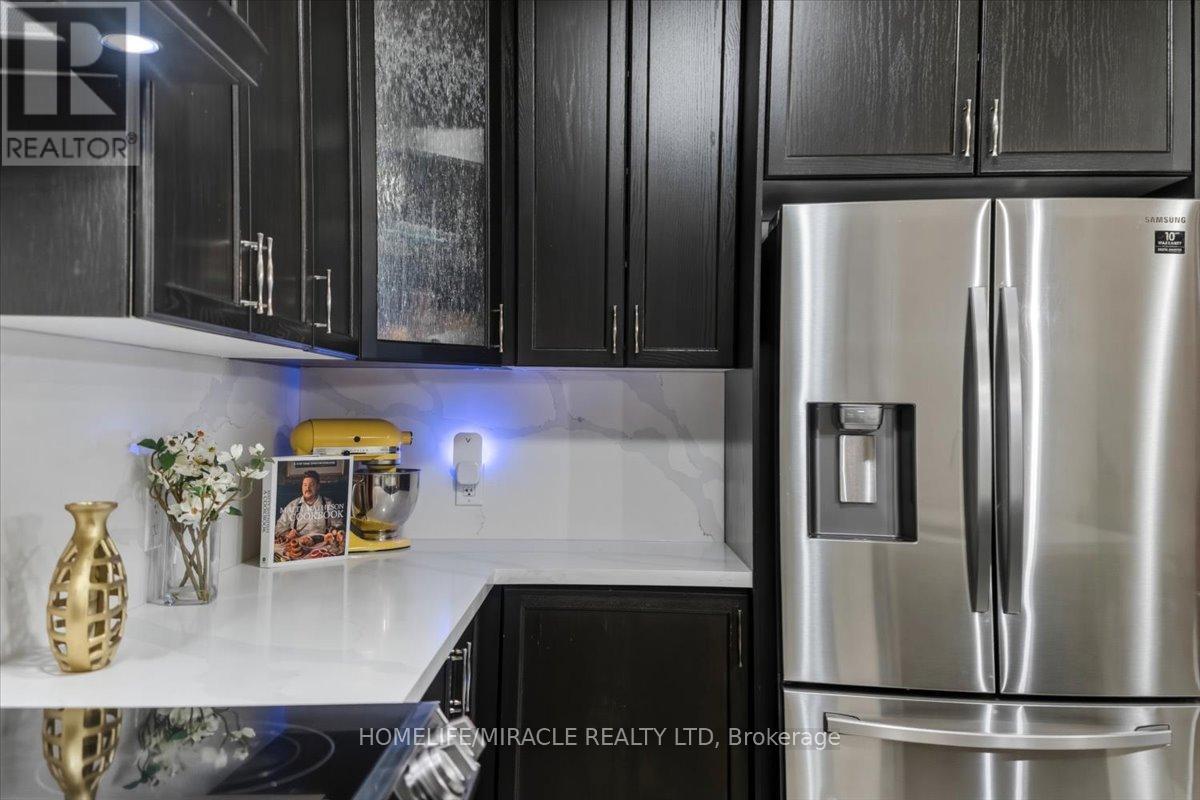 8 Lowes Hill Circle, Caledon, Ontario  L7C 4H4 - Photo 14 - W12956234