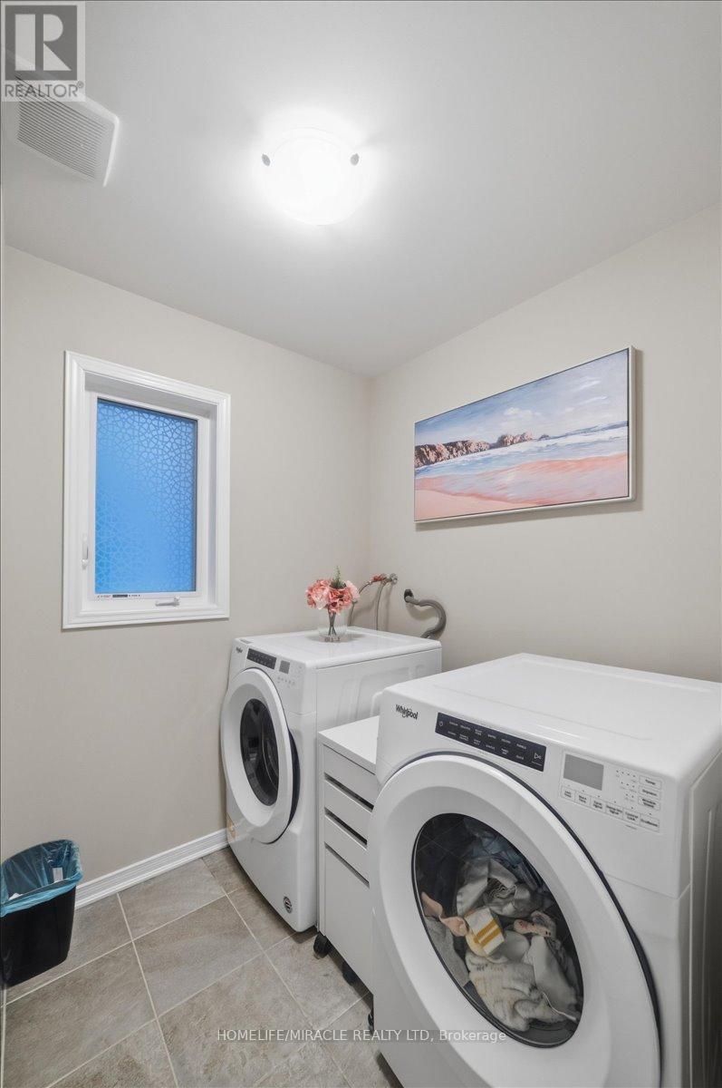 8 Lowes Hill Circle, Caledon, Ontario  L7C 4H4 - Photo 7 - W12956234