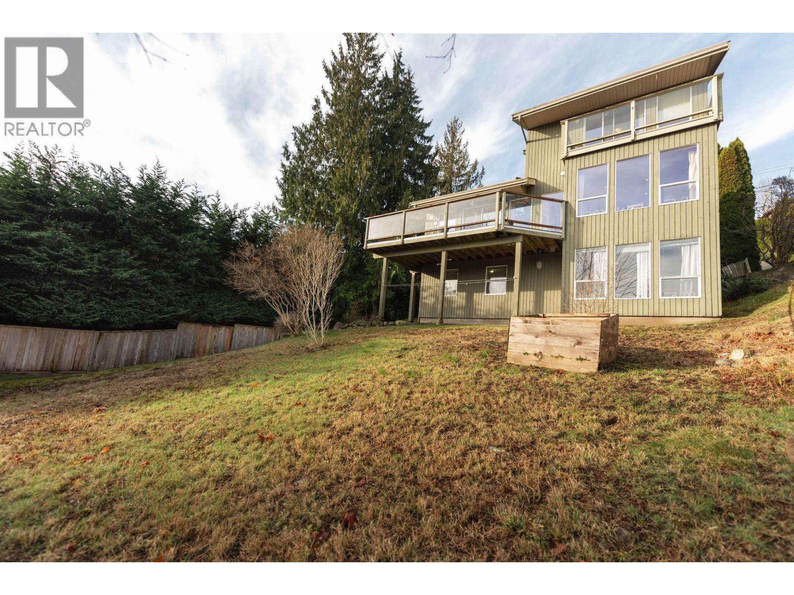 476 Abbs Road, Gibsons, British Columbia  V0N 1V8 - Photo 39 - R3106901