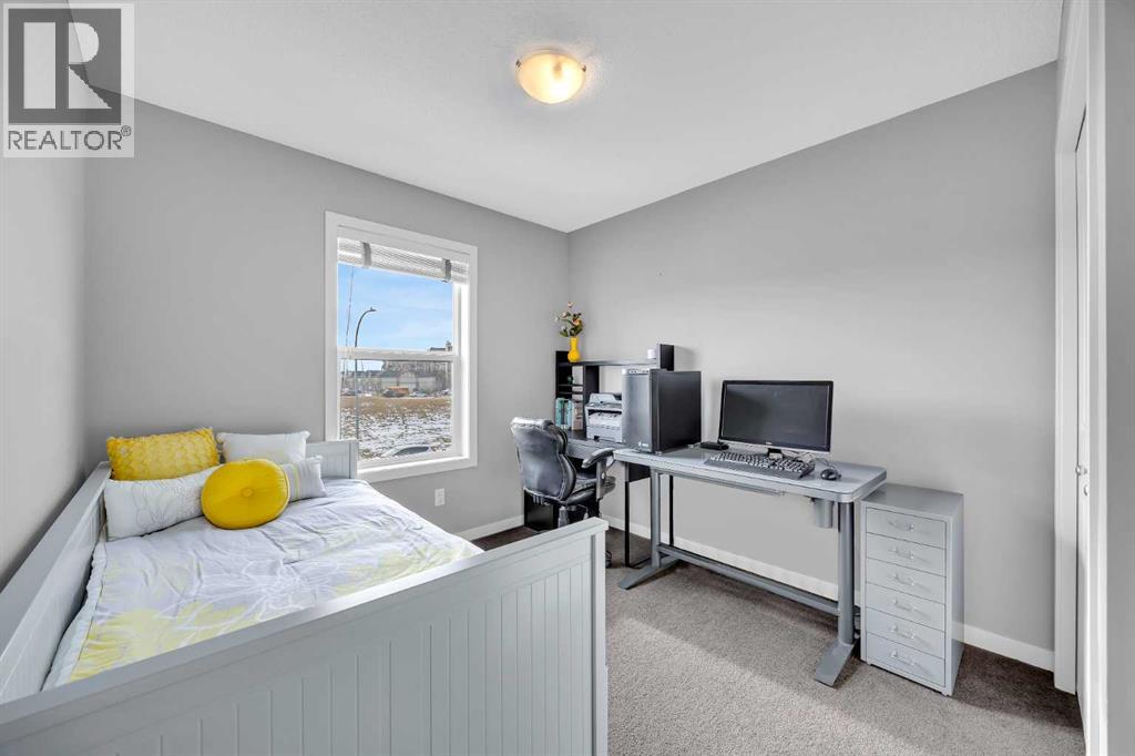 15 Copperpond Landing SE, Calgary, Alberta  T2Z 1G6 - Photo 23 - A2288713