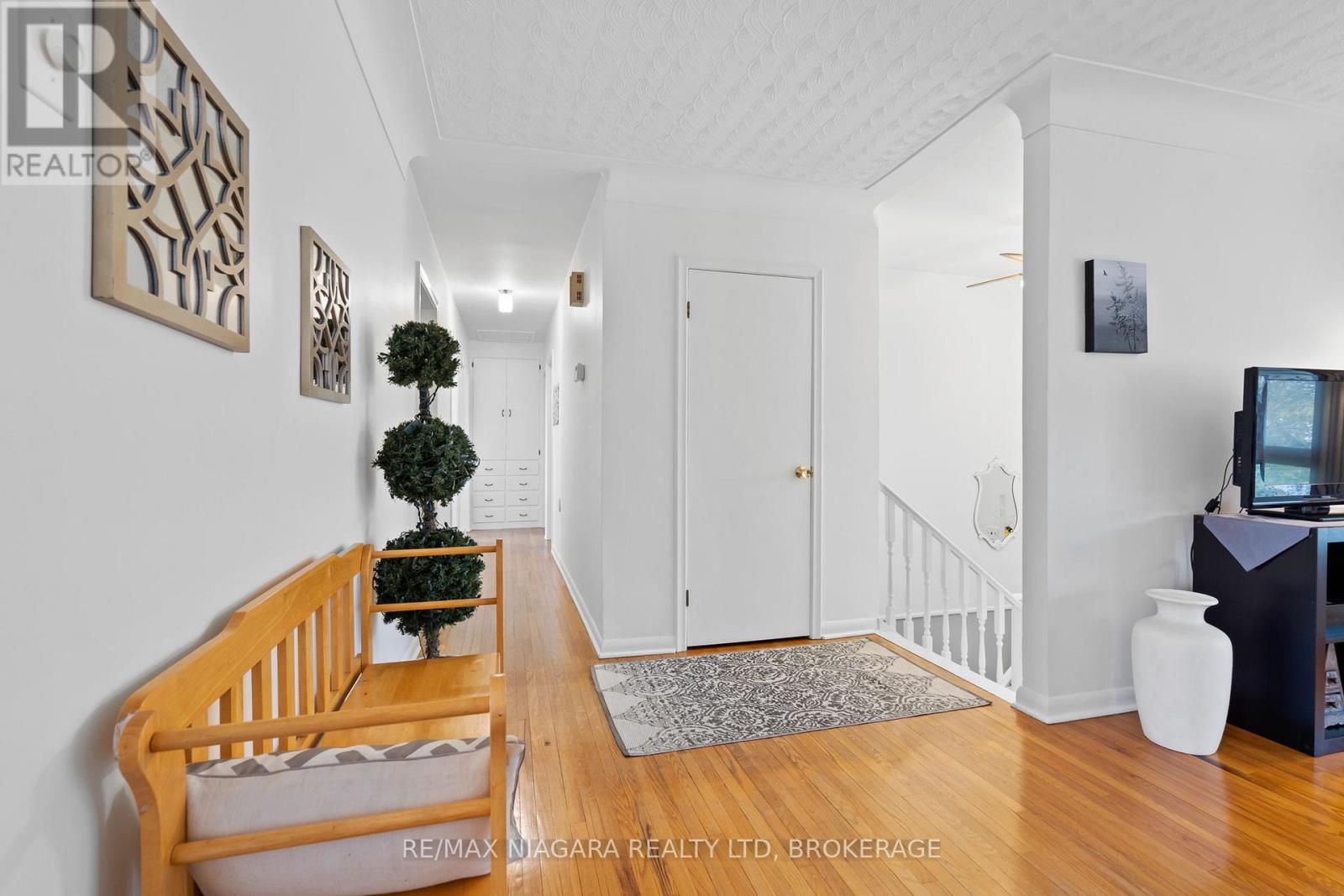 13 Ridgewood Avenue, Port Colborne, Ontario  L3K 5N5 - Photo 11 - X12956262