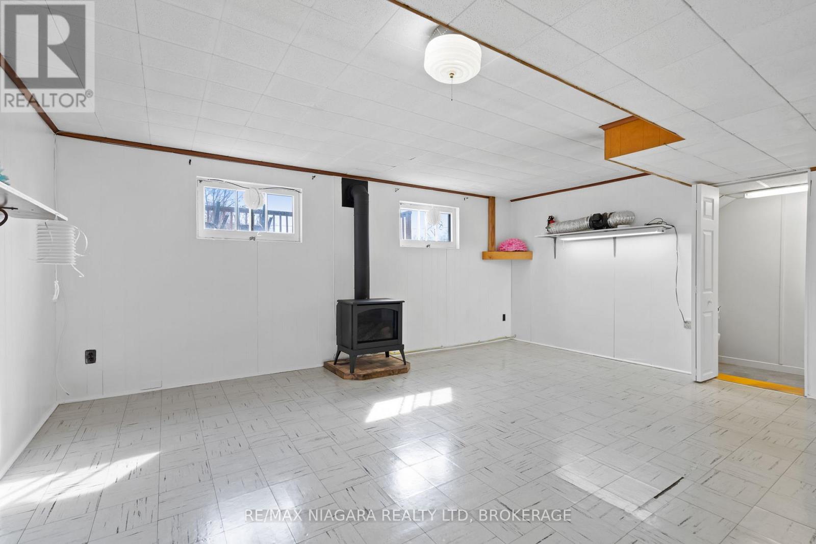 13 Ridgewood Avenue, Port Colborne, Ontario  L3K 5N5 - Photo 23 - X12956262