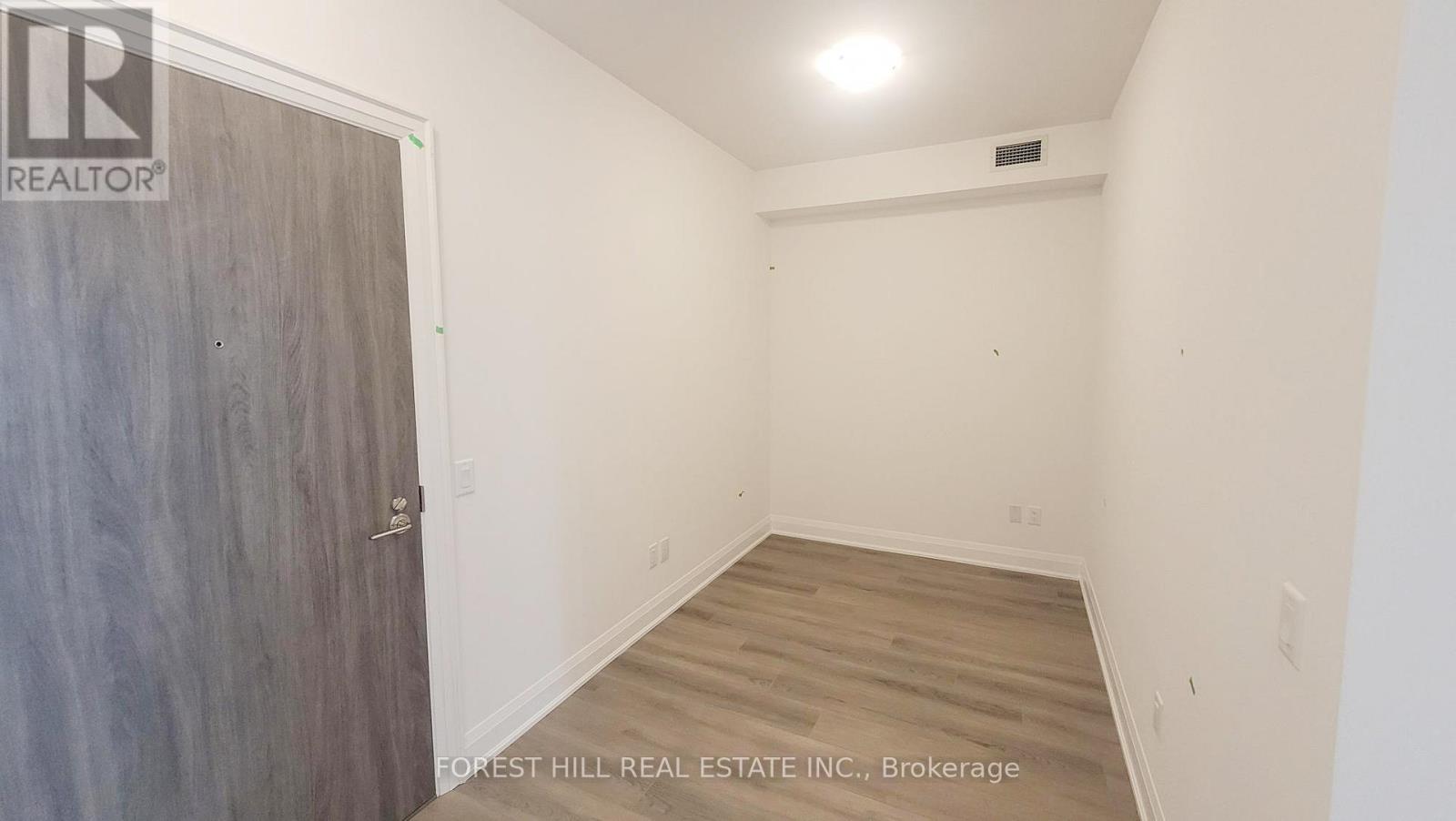 1011w - 10 Gatineau Drive, Vaughan, Ontario  L4J 0L2 - Photo 5 - N12952036