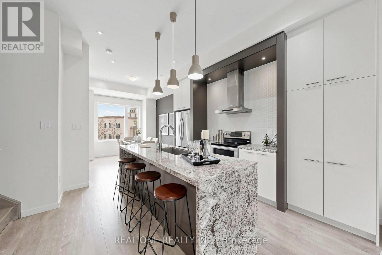 101 Genuine Lane, Richmond Hill, Ontario  L4B 0E5 - Photo 14 - N12956256