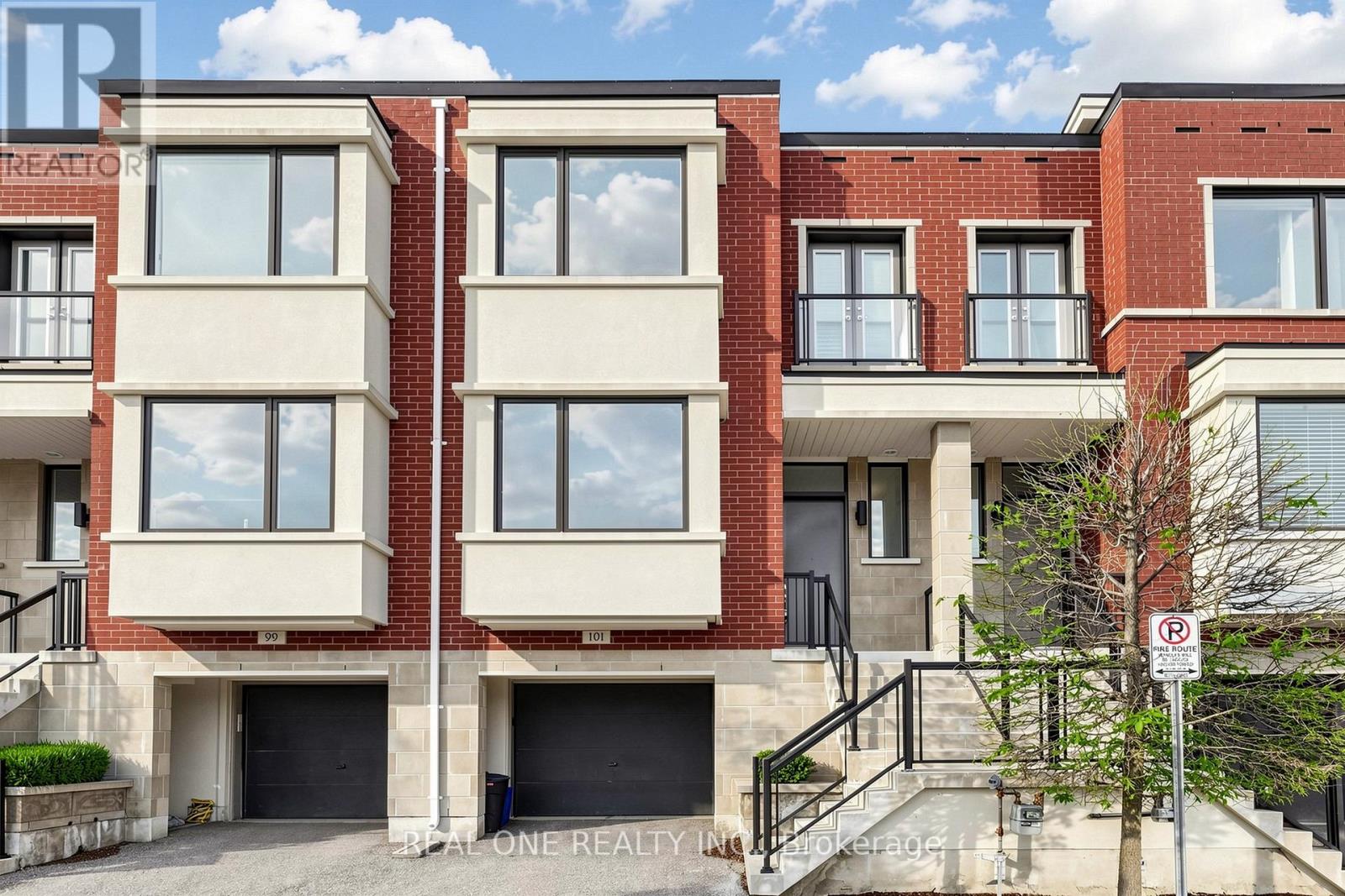 101 Genuine Lane, Richmond Hill, Ontario  L4B 0E5 - Photo 3 - N12956256