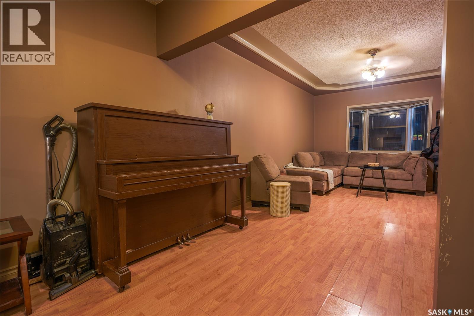 1126 Iroquois Street W, Moose Jaw, Saskatchewan  S6H 5B9 - Photo 13 - SK031962