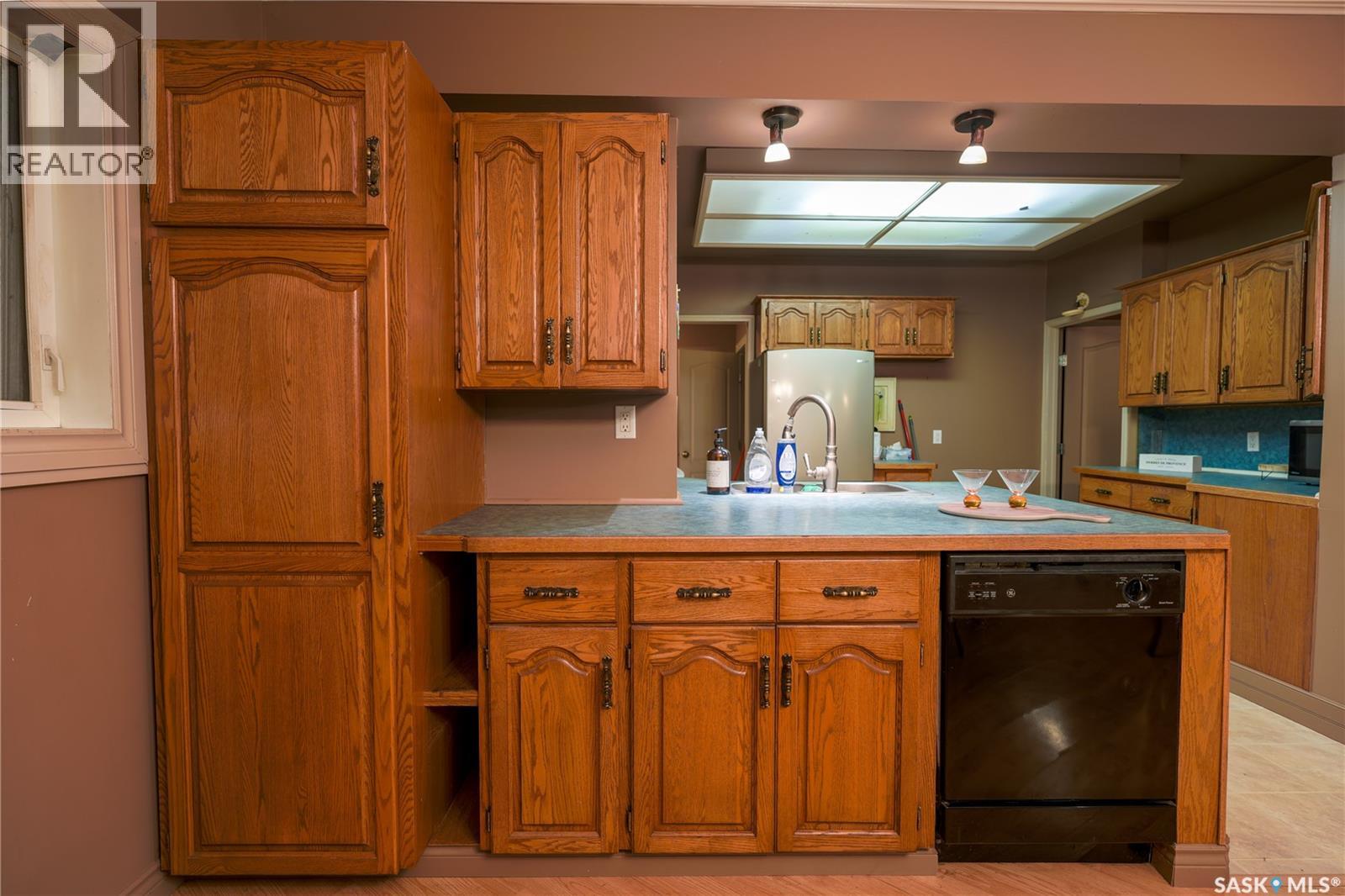 1126 Iroquois Street W, Moose Jaw, Saskatchewan  S6H 5B9 - Photo 20 - SK031962