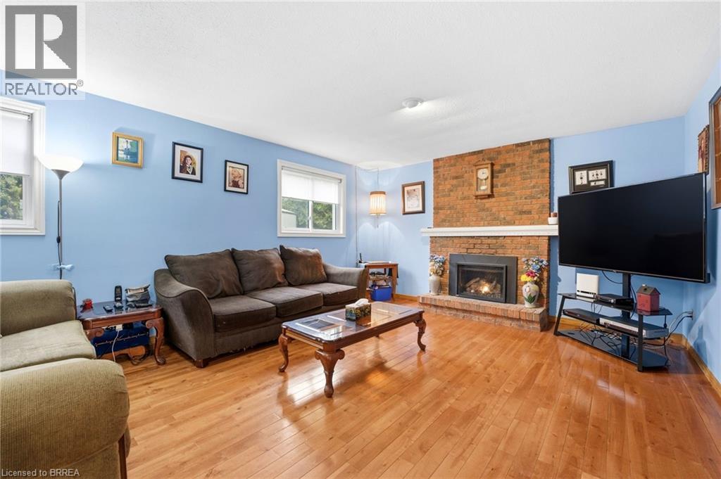 13 Brooks Court, Brantford, Ontario  N3R 6X9 - Photo 24 - 40816749