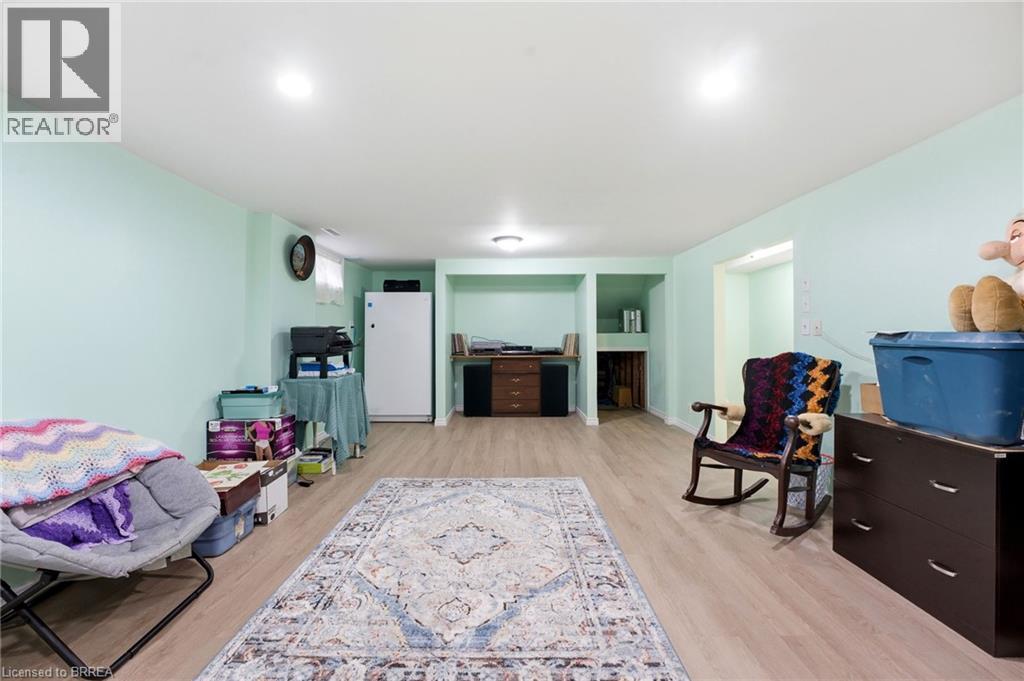 13 Brooks Court, Brantford, Ontario  N3R 6X9 - Photo 30 - 40816749