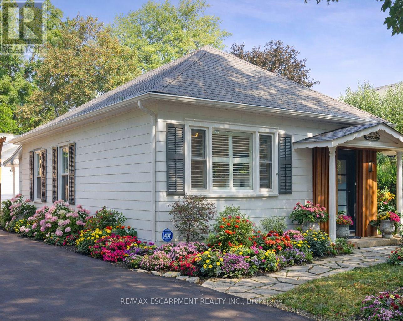 267 Davy Street, Niagara-On-The-Lake, Ontario  L0S 1J0 - Photo 3 - X12839274