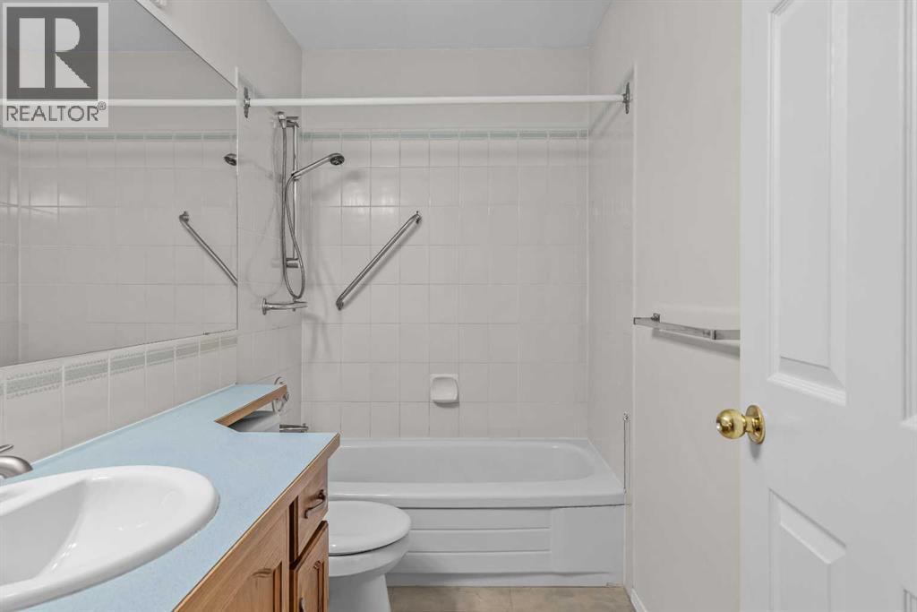 3, 717 7th Street E, Canmore, Alberta  T1W 2C3 - Photo 11 - A2295433