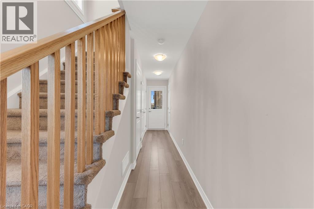 19 Picardy Drive Unit# 57, Stoney Creek, Ontario  L8J 0M7 - Photo 5 - 40817584