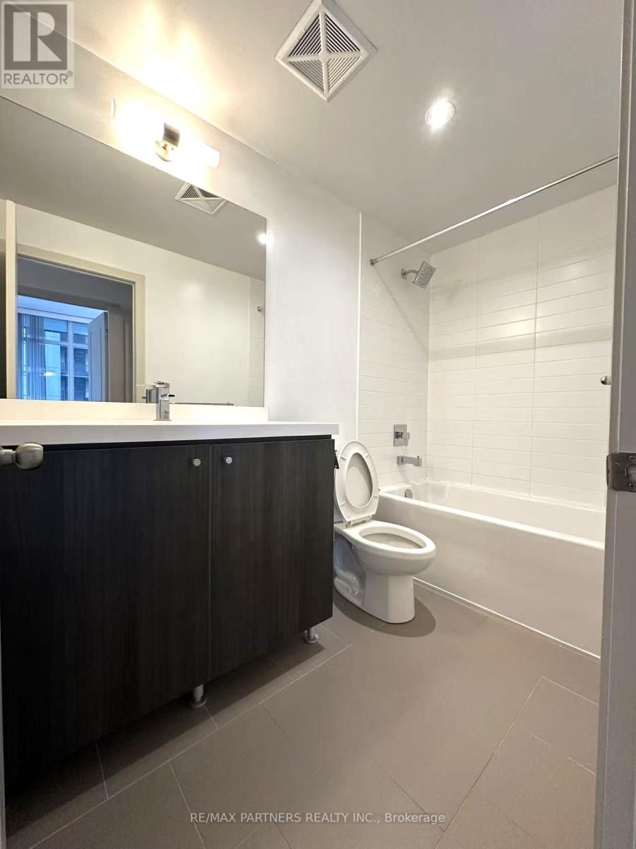 1301 - 105 George Street, Toronto, Ontario  M5A 2N4 - Photo 10 - C12956282