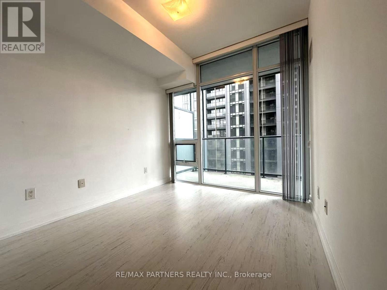 1301 - 105 George Street, Toronto, Ontario  M5A 2N4 - Photo 12 - C12956282