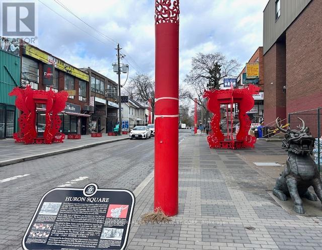 Lower Level - 77 Huron Street, Toronto, Ontario  M5T 2A8 - Photo 3 - C12956294