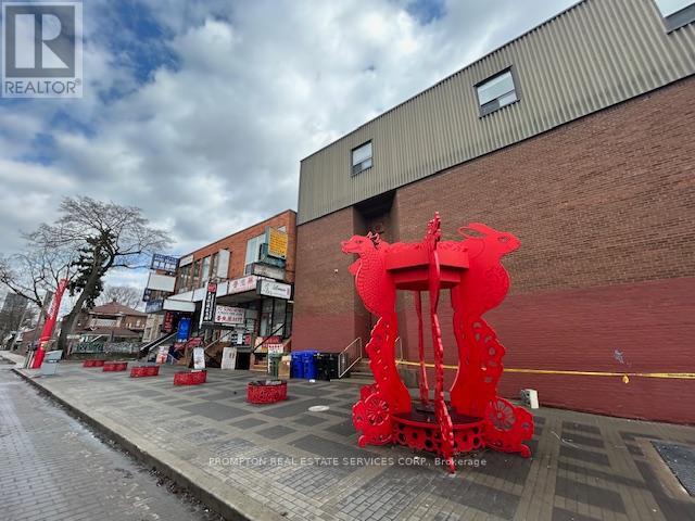 Lower Level - 77 Huron Street, Toronto, Ontario  M5T 2A8 - Photo 4 - C12956294