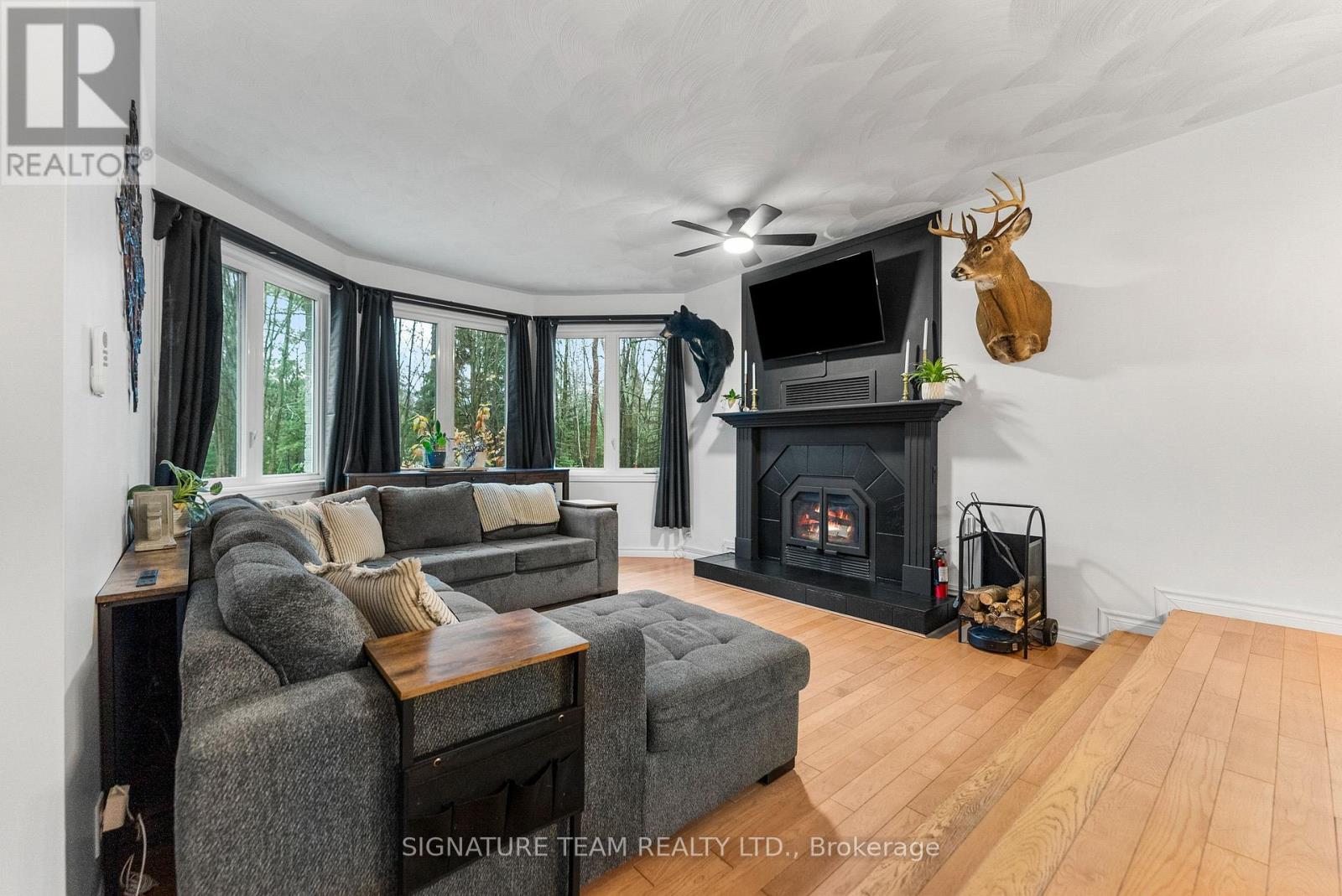 165 Sufian Street, Laurentian Valley, Ontario  K8A 6W6 - Photo 6 - X12956286