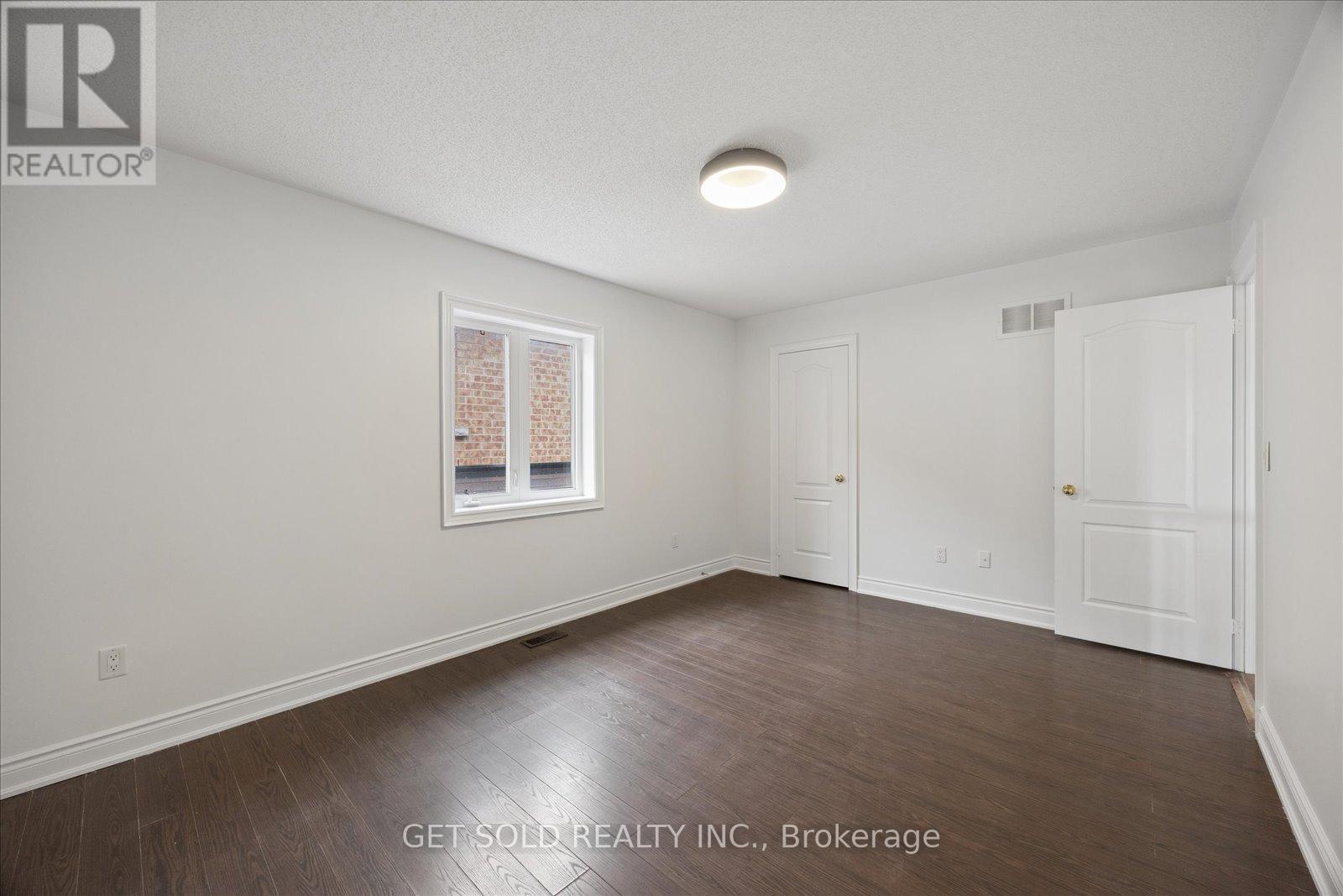 11 Maybeck Drive, Brampton, Ontario  L6X 0Z2 - Photo 37 - W12956272