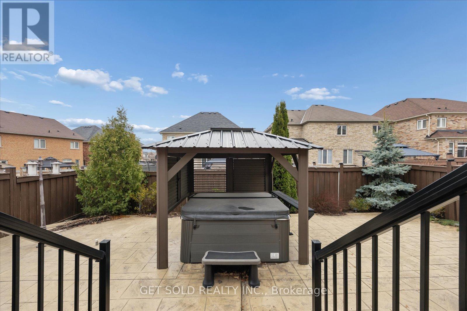 11 Maybeck Drive, Brampton, Ontario  L6X 0Z2 - Photo 49 - W12956272