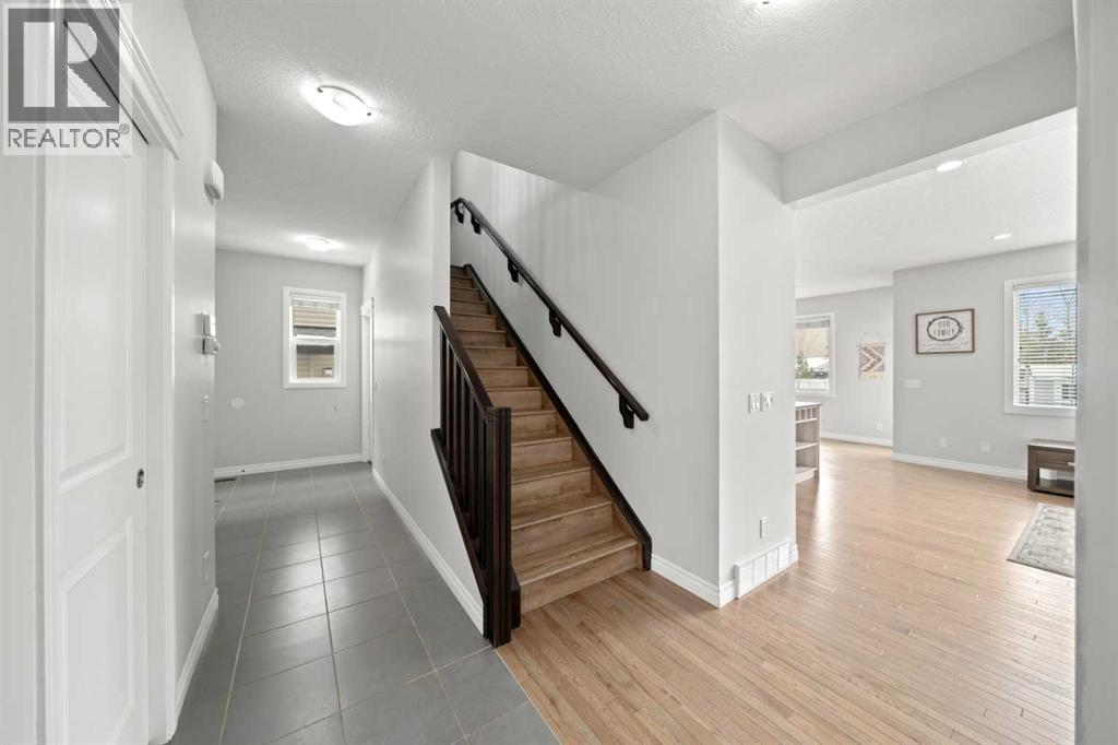 44 Cimarron Springs Circle, Okotoks, Alberta  T1S 0M2 - Photo 4 - A2297876