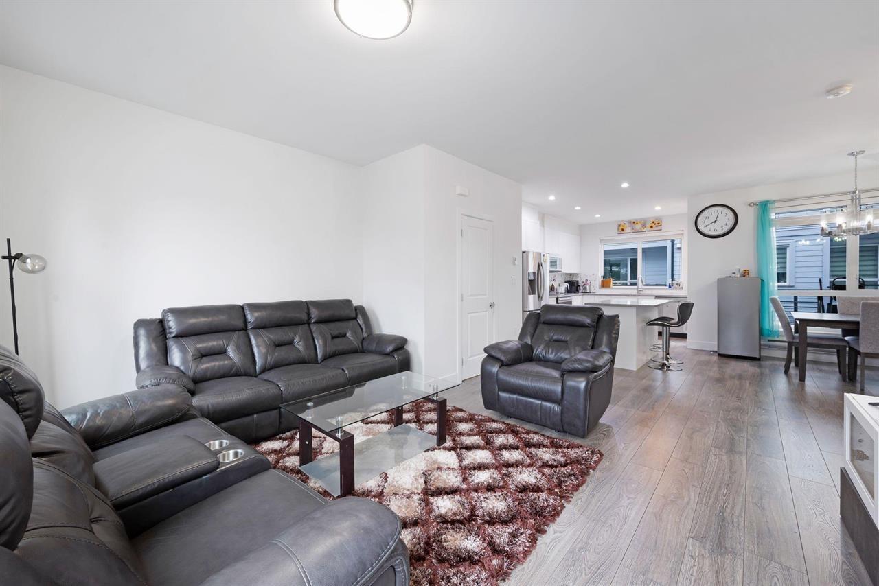 2 12088 76 Avenue, Surrey, British Columbia  V3W 5Z2 - Photo 5 - R3106623