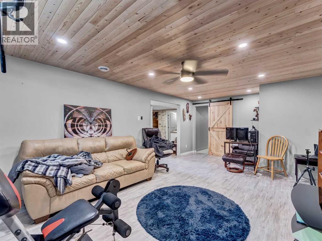 1611 10 Avenue Ne, Medicine Hat, Alberta  T1A 6G6 - Photo 17 - A2296930