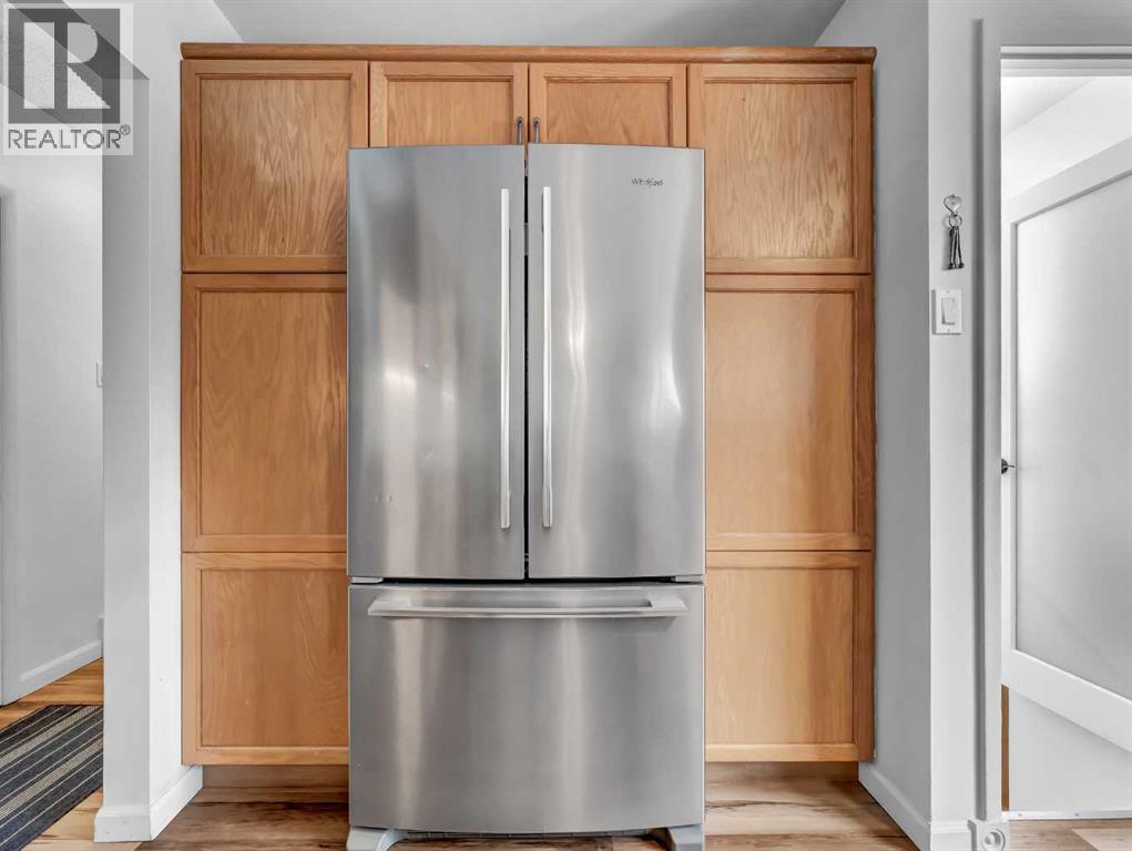 1611 10 Avenue Ne, Medicine Hat, Alberta  T1A 6G6 - Photo 9 - A2296930