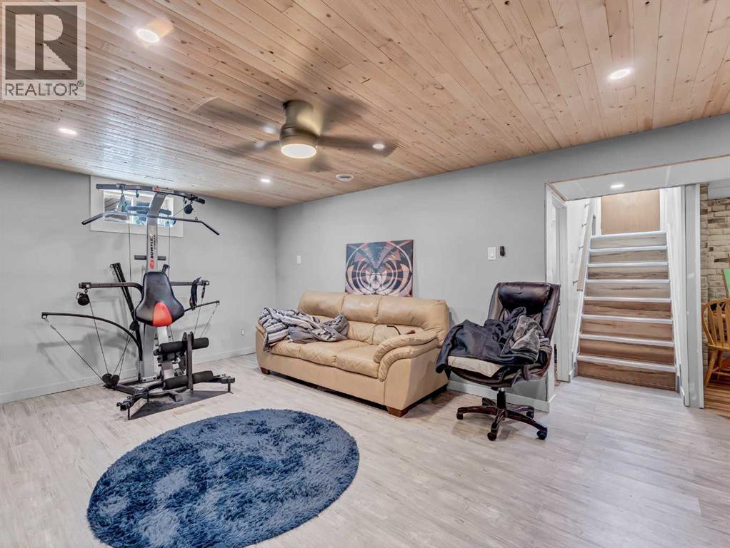 1611 10 Avenue Ne, Medicine Hat, Alberta  T1A 6G6 - Photo 16 - A2296930