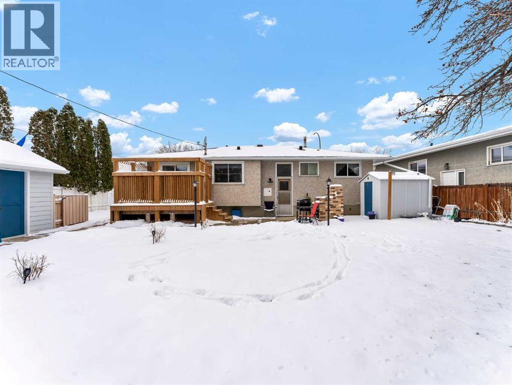 1611 10 Avenue Ne, Medicine Hat, Alberta  T1A 6G6 - Photo 34 - A2296930