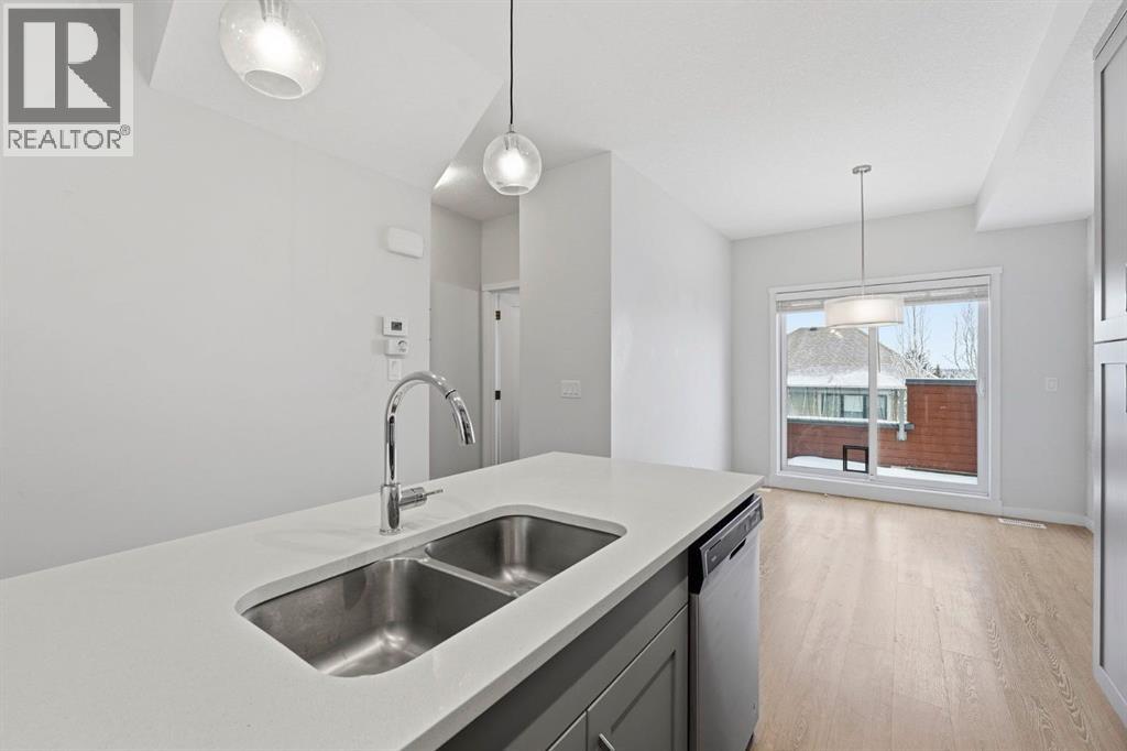 84 Shawnee Common SW, Calgary, Alberta  T2Y 0P9 - Photo 8 - A2278103