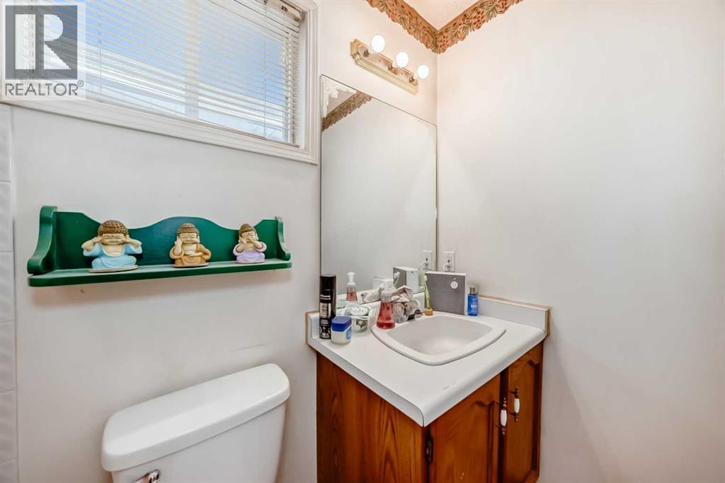 142 Hunterhorn Drive NE, Calgary, Alberta  T3P 0B1 - Photo 25 - A2280035