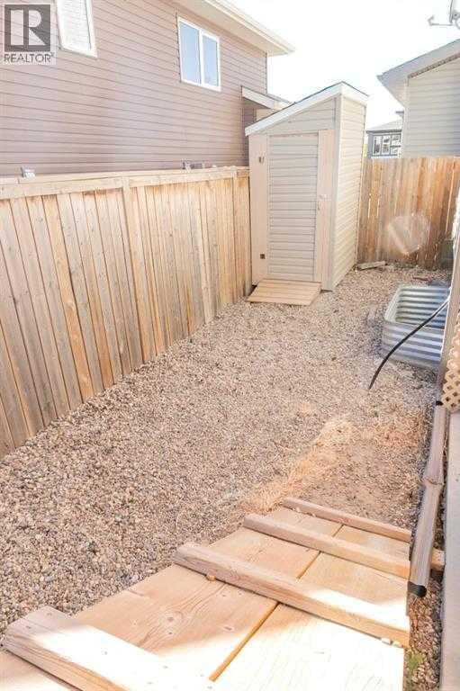 139 Firelight Way W, Lethbridge, Alberta  T1J 4B2 - Photo 32 - A2285701