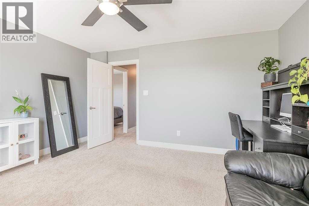 139 Firelight Way W, Lethbridge, Alberta  T1J 4B2 - Photo 16 - A2285701