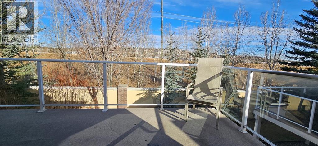 14 Discovery Woods Villas Sw, Calgary, Alberta  T3H 5A6 - Photo 8 - A2273726