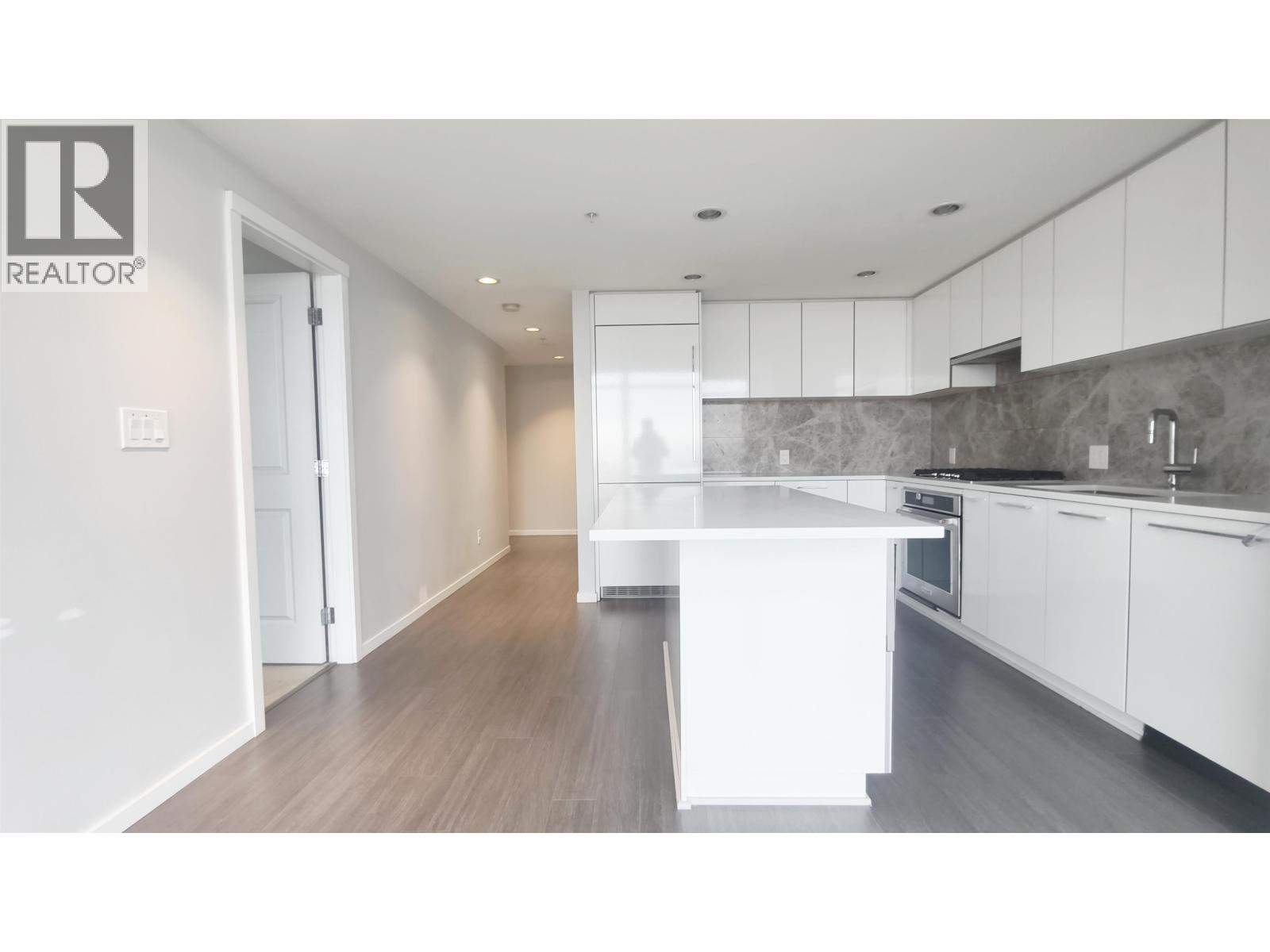 2906 6700 Dunblane Avenue, Vancouver, British Columbia  V5H 0J3 - Photo 8 - R3106701