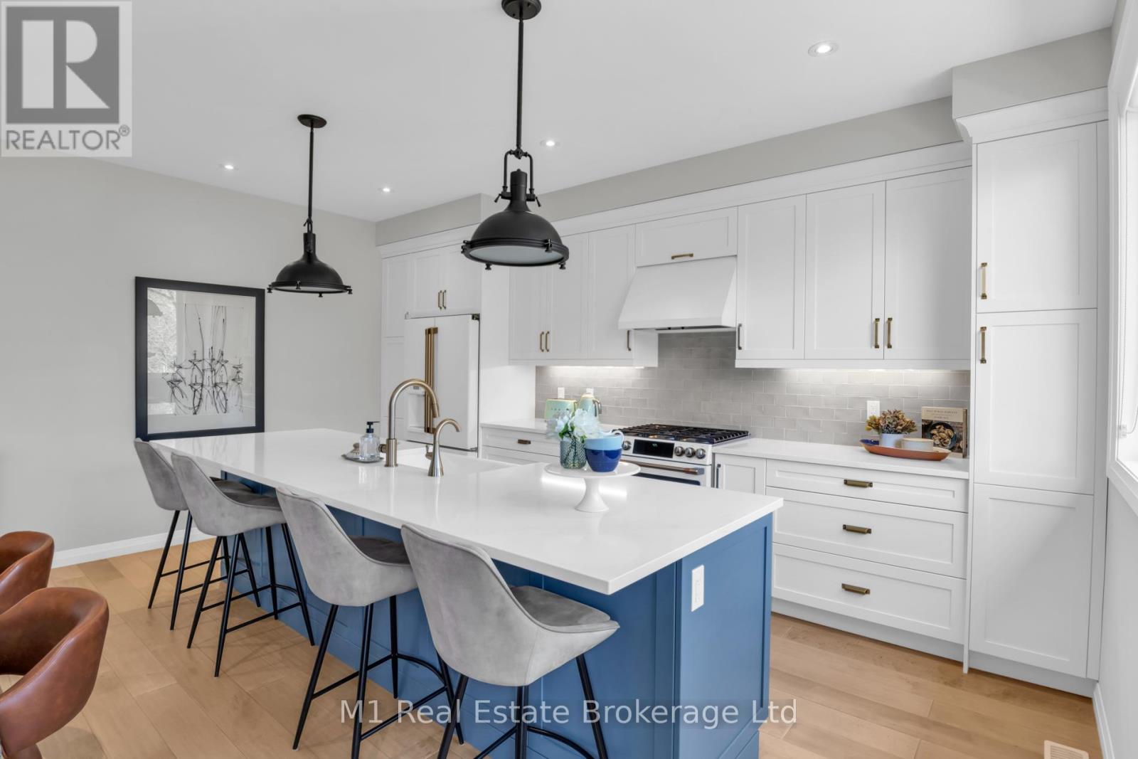 25 Creekside Terrace, Centre Wellington, Ontario N1M 0H4 - Photo 14 - X12956304