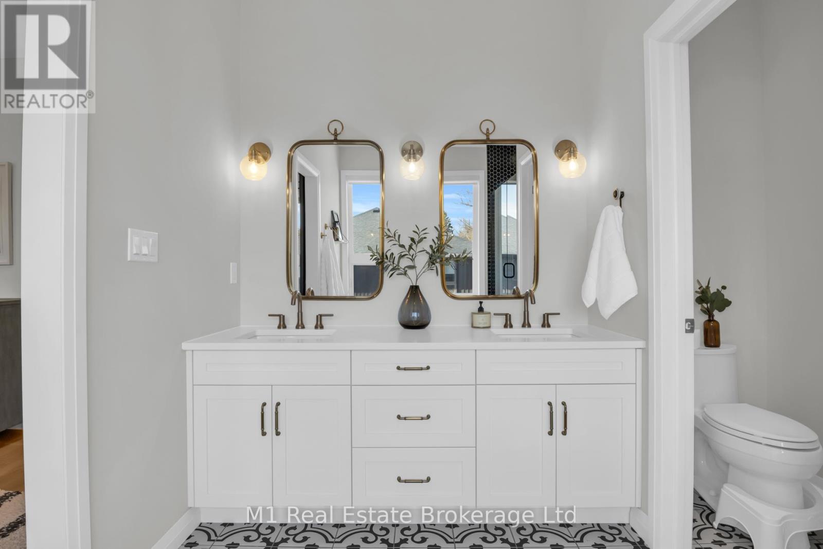 25 Creekside Terrace, Centre Wellington, Ontario N1M 0H4 - Photo 25 - X12956304