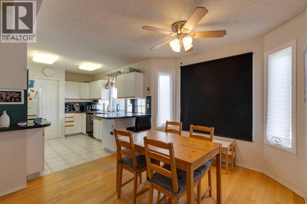 926 19 Avenue NW, Calgary, Alberta  T2M 0Z5 - Photo 12 - A2298073