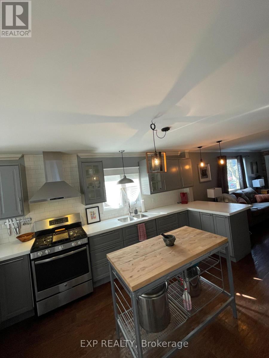 95 Langarth Street E, London South, Ontario  N6C 1Z3 - Photo 6 - X12956306