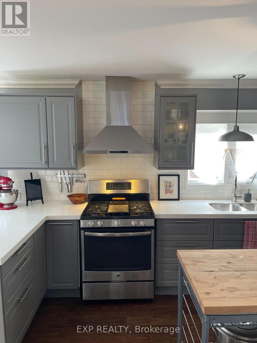 95 Langarth Street E, London South, Ontario  N6C 1Z3 - Photo 7 - X12956306