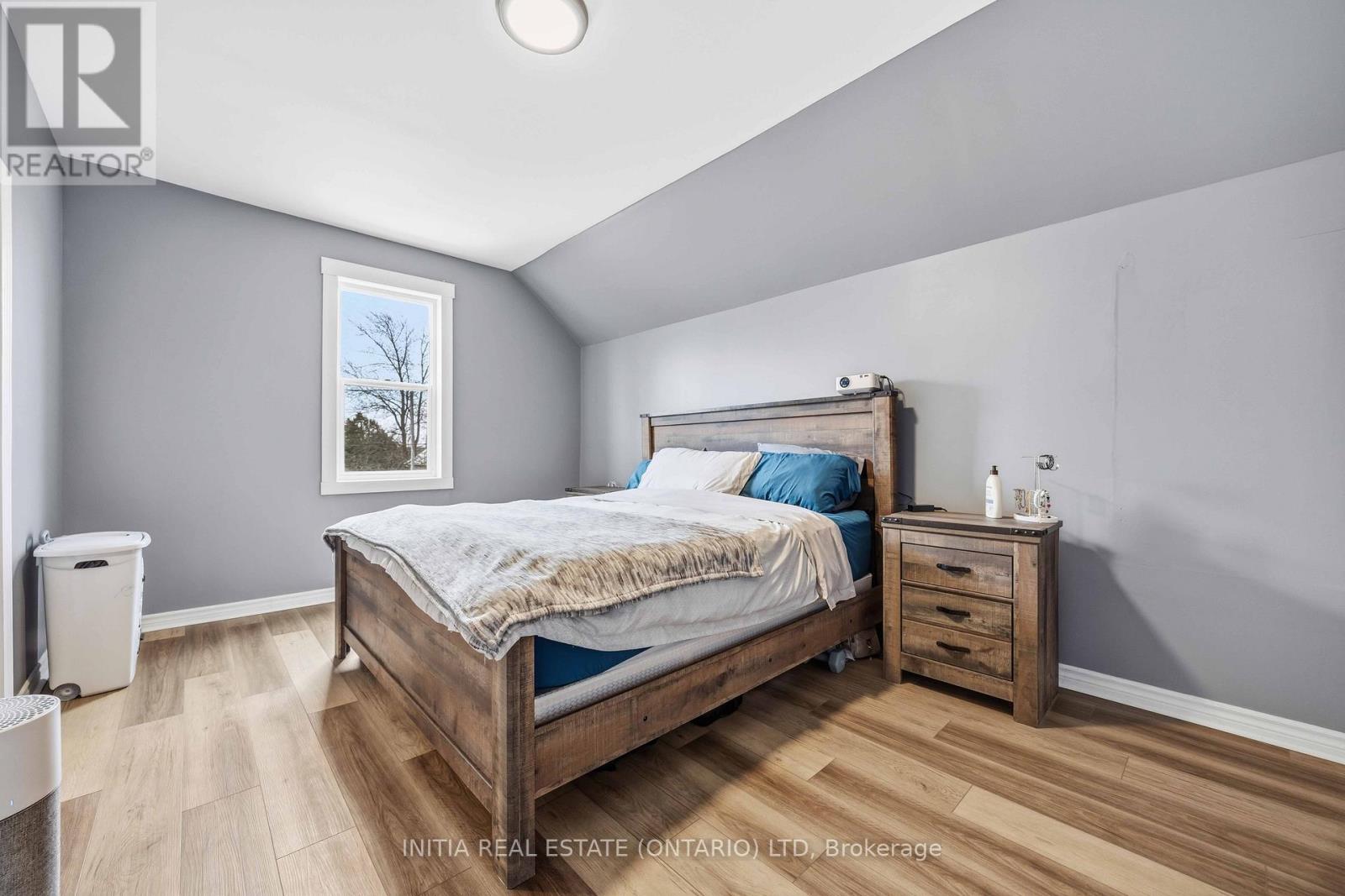 2565 Elizabeth Street, Oil Springs, Ontario  N0N 1P0 - Photo 18 - X12956316